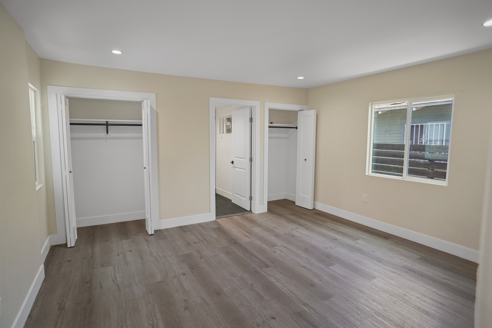 Primary suite